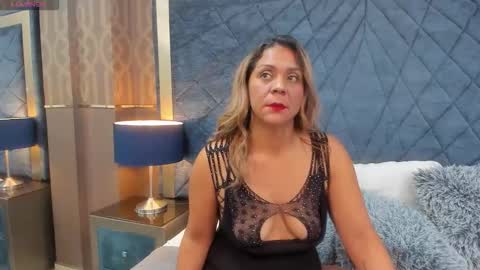 maryhawkey online show from 12-21-25, 02:24