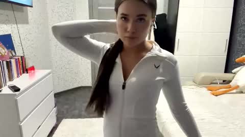 Lola online show from 03-05-26, 04:03