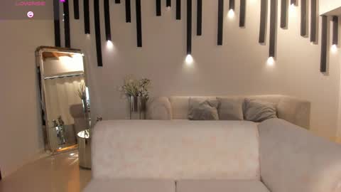  Mary  online show from 03-05-25, 03:18