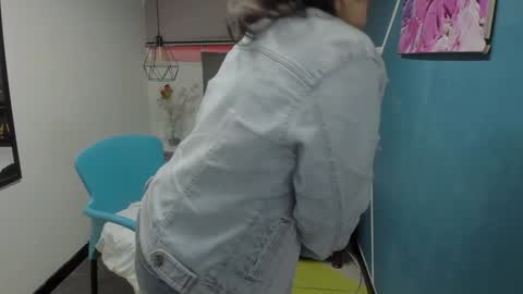 Snapshot of marylinmilf chatting on 12-05-24, 07:49 Marylin online show from 12-05-24, 07:49