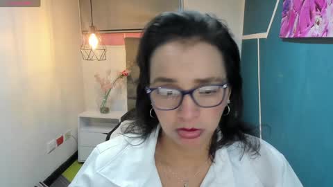 Snapshot of marylinmilf chatting on 12-11-24, 11:00 Marylin online show from 12-11-24, 11:00