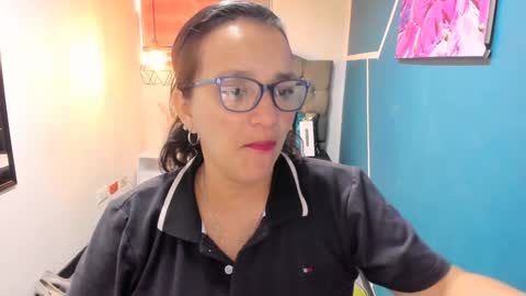 Snapshot of marylinmilf chatting on 12-12-24, 08:21 Marylin online show from 12-12-24, 08:21