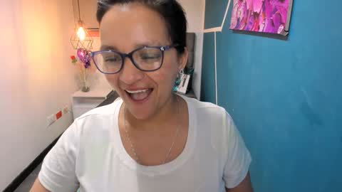 Snapshot of marylinmilf chatting on 12-19-24, 11:14 Marylin online show from 12-19-24, 11:14