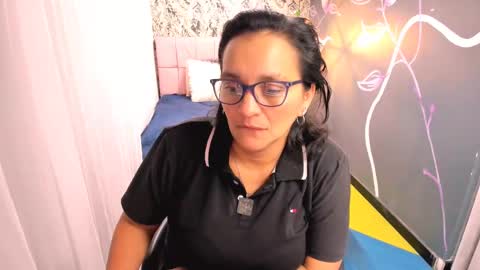 Snapshot of marylinmilf chatting on 03-11-25, 01:37 Marylin online show from 03-11-25, 01:37