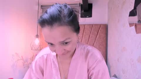 Snapshot of marylinmilf chatting on 10-21-25, 07:31 Marylin online show from 10-21-25, 07:31