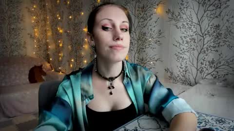 Snapshot of marylou_ chatting on 09-28-25, 09:36 Mary Lou online show from 09-28-25, 09:36