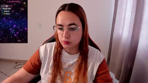 Dulce Maria online show from 11-27-25, 08:11