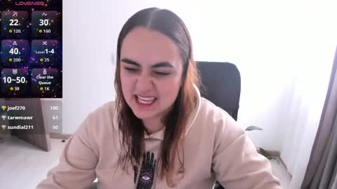 Snapshot of maryluna95 chatting on 05-20-26, 05:52 Dulce Maria online show from 05-20-26, 05:52