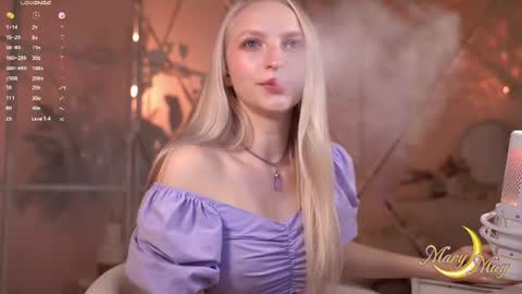Snapshot of marylunamay chatting on 06-19-26, 05:23 Mary online show from 06-19-26, 05:23