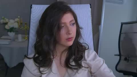 Mary Miller online show from 11-07-25, 09:42