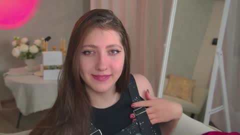 Snapshot of marymillerr chatting on 01-07-26, 06:49 Mary Miller online show from 01-07-26, 06:49