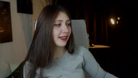 Snapshot of marymillerr chatting on 01-16-26, 12:53 Mary Miller online show from 01-16-26, 12:53