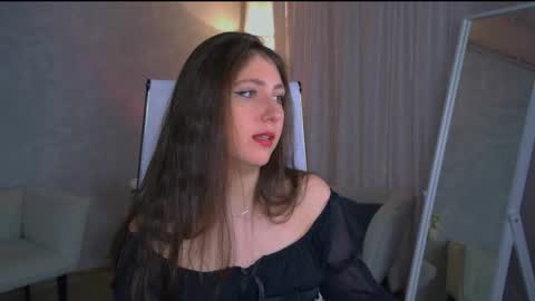 Snapshot of marymillerr chatting on 02-18-26, 10:00 Mary Miller online show from 02-18-26, 10:00