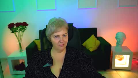 marymogan online show from 10-15-25, 05:07