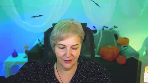 marymogan online show from 10-20-25, 04:02