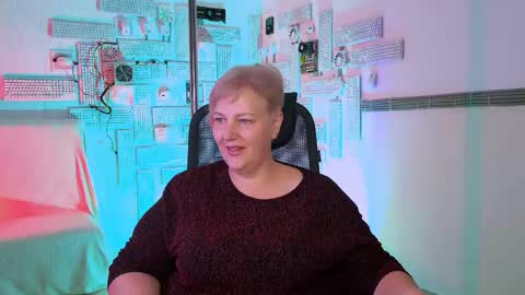 marymogan online show from 11-26-25, 03:13