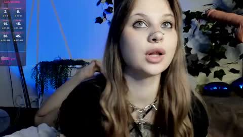 Snapshot of marynixoxo chatting on 03-04-25, 05:11 Mary x online show from 03-04-25, 05:11