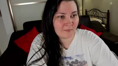 Snapshot of maryswon chatting on 02-25-25, 06:31 Mary online show from 02-25-25, 06:31