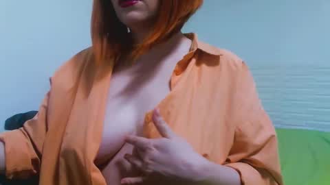 Snapshot of mashaforever7 chatting on 09-21-25, 08:49 mashaforever7 online show from 09-21-25, 08:49