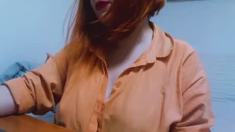 Snapshot of mashaforever7 chatting on 10-18-25, 02:36 mashaforever7 online show from 10-18-25, 02:36