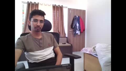 maskboyz2003 online show from 12-08-24, 09:02