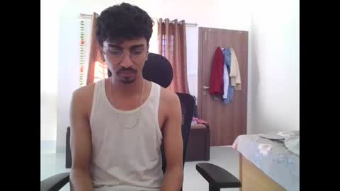 maskboyz2003 online show from 02-17-25, 04:20