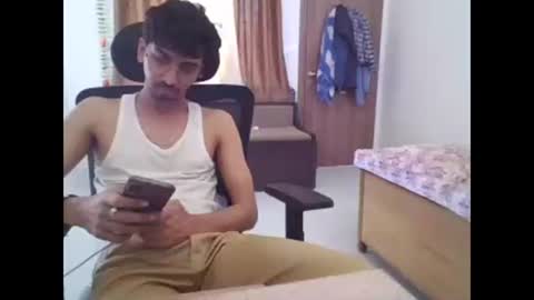 maskboyz2003 online show from 02-20-25, 06:17