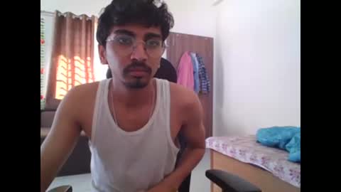 maskboyz2003 online show from 02-21-25, 04:07