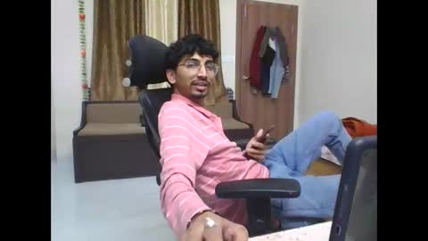 maskboyz2003 online show from 02-26-25, 05:39