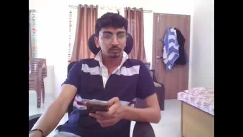 maskboyz2003 online show from 03-03-25, 07:21