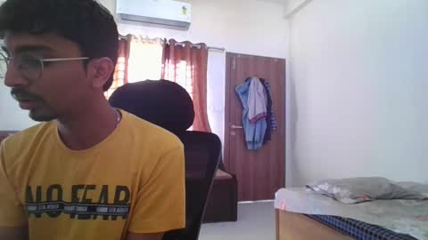 maskboyz2003 online show from 03-08-25, 03:06