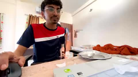 maskboyz2003 online show from 03-11-25, 06:10