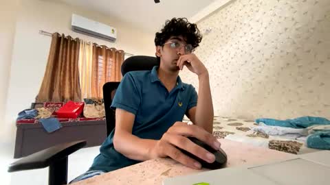 maskboyz2003 online show from 10-29-25, 02:47