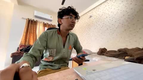 maskboyz2003 online show from 11-23-25, 04:01