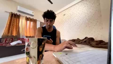 maskboyz2003 online show from 11-27-25, 03:19