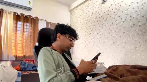 maskboyz2003 online show from 11-30-25, 03:54