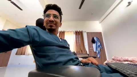 Mask Boy online show from 12-11-24, 06:14