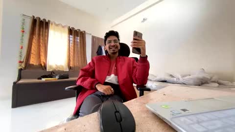 Mask Boy online show from 01-01-25, 04:07