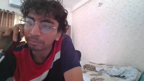 Mask Boy online show from 10-23-25, 03:39