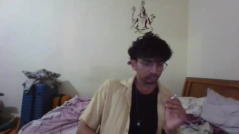 Mask Boy online show from 10-24-25, 06:54