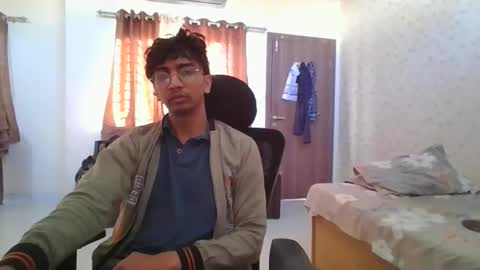 Mask Boy online show from 12-14-25, 03:23