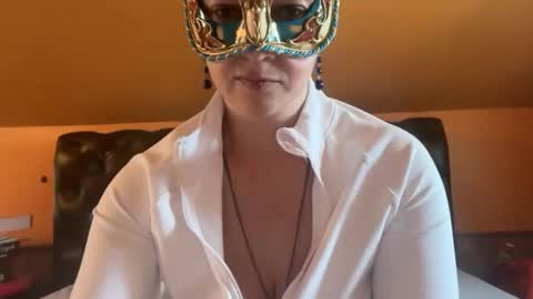 Snapshot of maskedflirt3 chatting on 04-09-26, 04:34 maskedflirt3 online show from 04-09-26, 04:34
