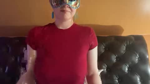 Snapshot of maskedflirt3 chatting on 04-13-26, 11:10 maskedflirt3 online show from 04-13-26, 11:10