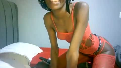 maskgang001 online show from 09-20-25, 06:03