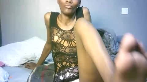 maskgang001 online show from 10-15-25, 01:50