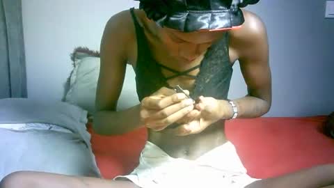 maskgang001 online show from 04-25-26, 04:37