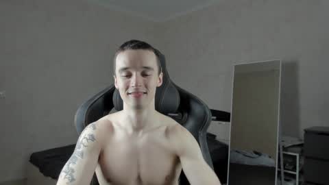 Snapshot of mason_warhol chatting on 01-16-25, 06:48 Mason online show from 01-16-25, 06:48