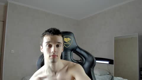 Snapshot of mason_warhol chatting on 02-09-25, 08:45 Mason online show from 02-09-25, 08:45