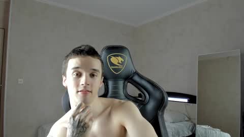 Snapshot of mason_warhol chatting on 02-10-25, 02:52 Mason online show from 02-10-25, 02:52