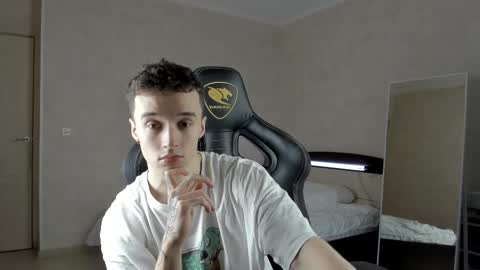 Snapshot of mason_warhol chatting on 03-02-25, 03:05 Mason online show from 03-02-25, 03:05